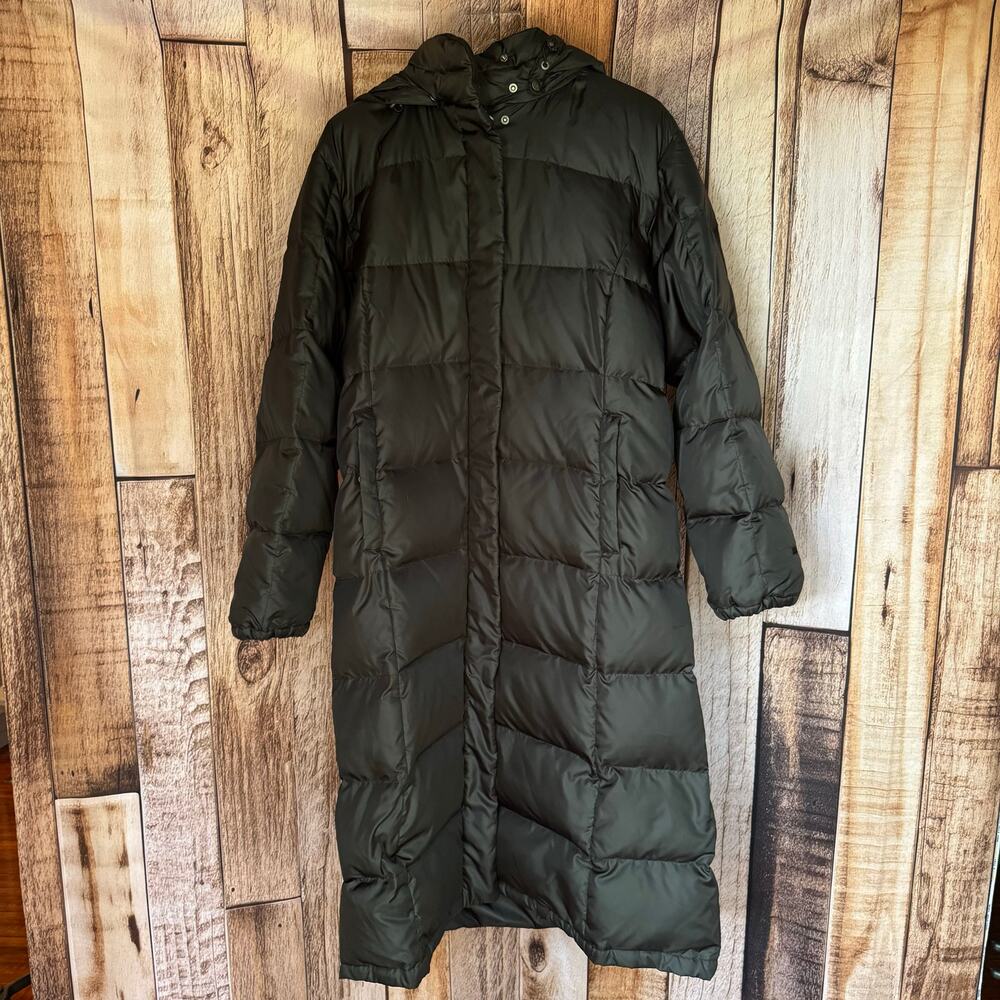 Eddie Bauer Women's Long Puffer Coat in Black